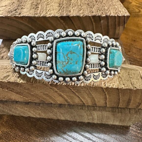 Turquoise Cuff‎ Bracelet in Antique Silver Style, Boho Southwestern Cuff, Ships - Picture 3 of 9